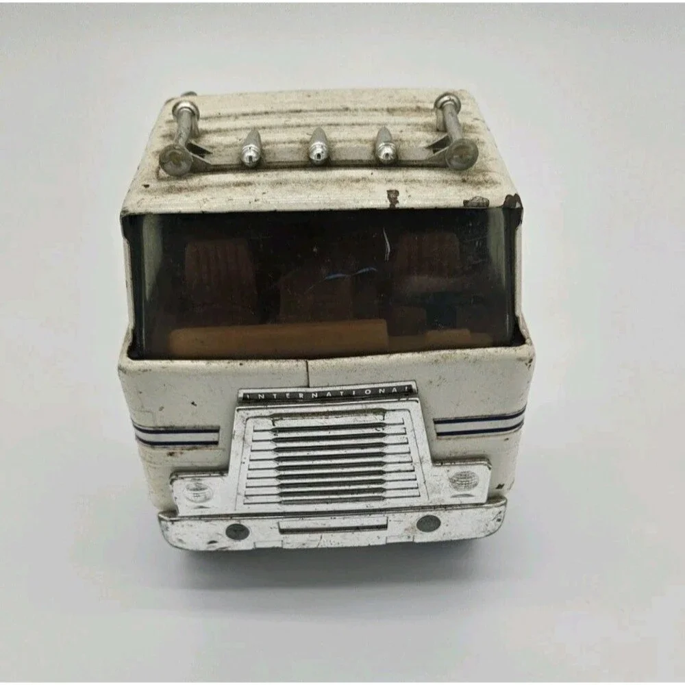 Ertl 52040 Vintage Metal Semi Ertl Toy Company Used
